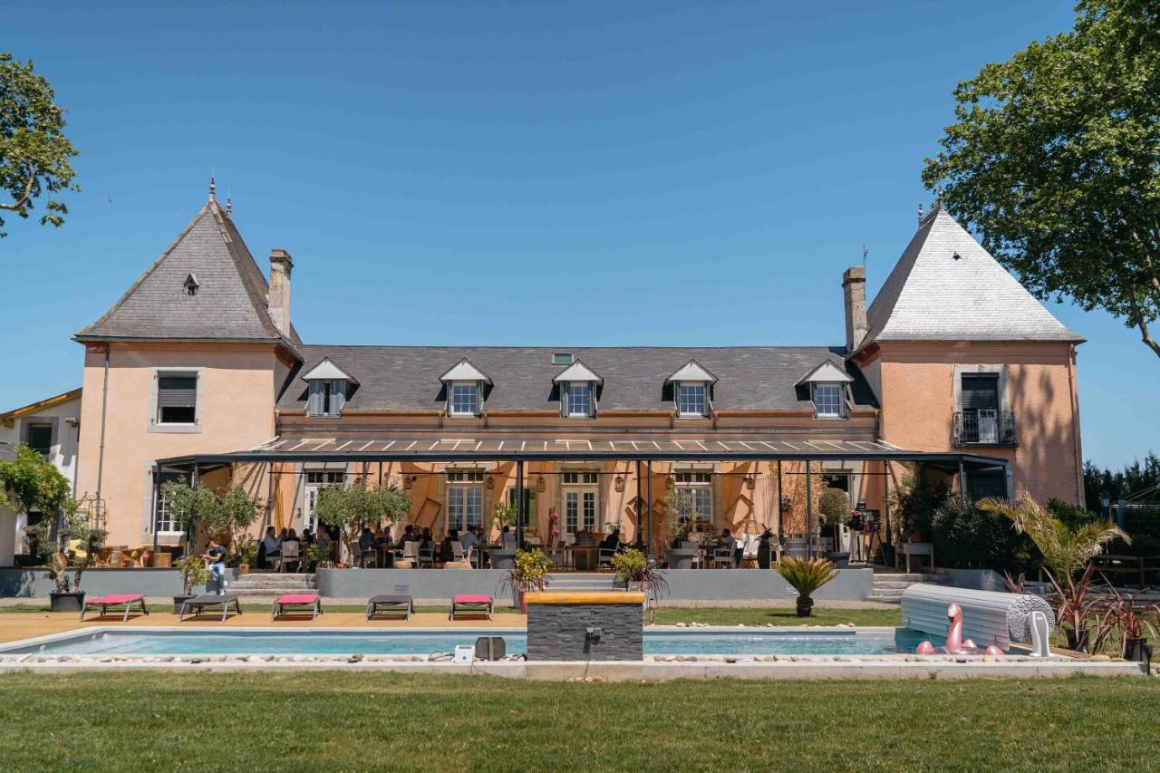 Boutik Hotel O'Domaine Chis Bagian luar foto